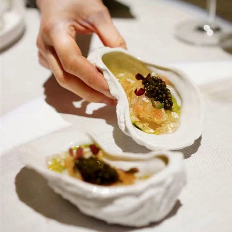 BowLift | Oyster Shaped Ceramic Plate
