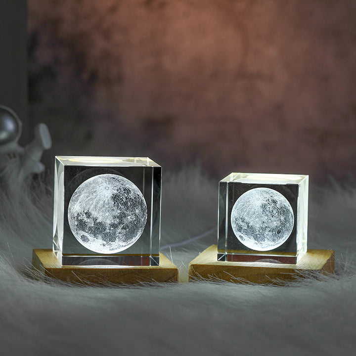 3D Crystal Cube Moon Nightlight | Bowlift