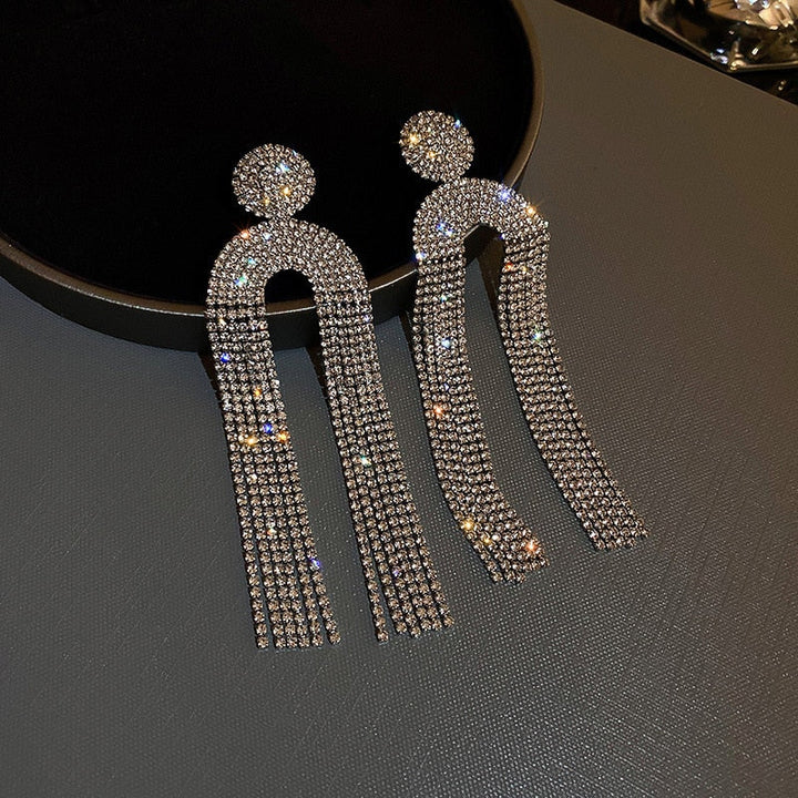 Breathtaking Statement Earrings | Give your Outfit the Perfect Touch Bowlift