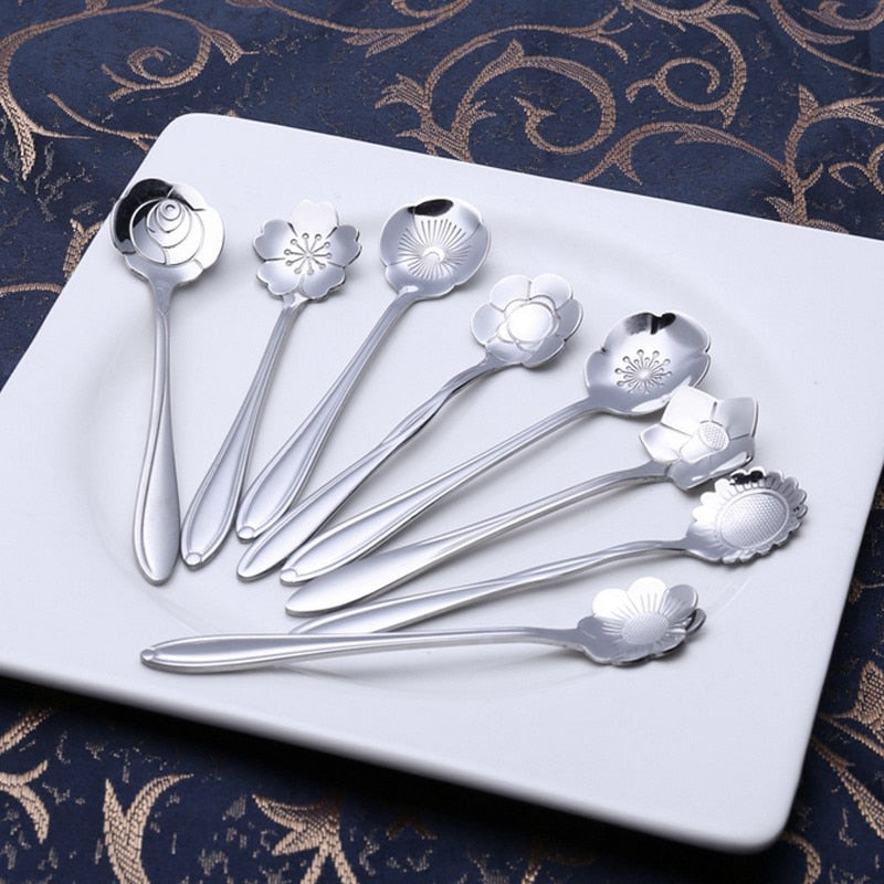 BowLift | 8-piece stainless steel teaspoon set with flower design