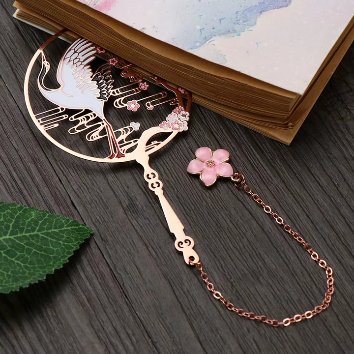 BowLift | Metal Tassel Calligraphy Bookmark – Chinese Style Fan Design for Books and Journals