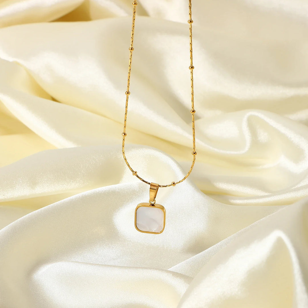 BowLift | Dainty Shell Square Satellite Chain Necklace