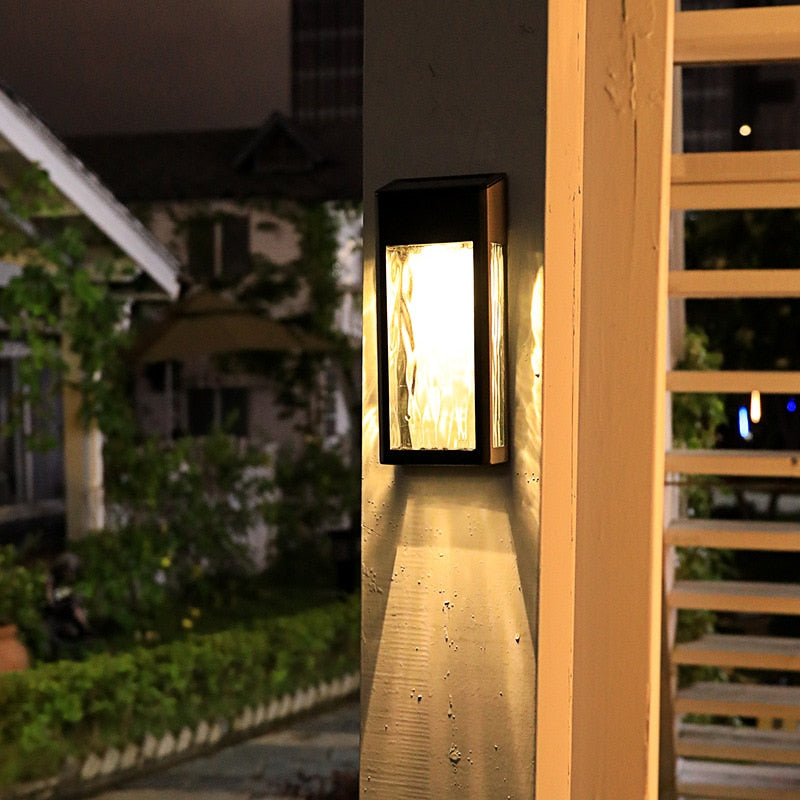 BowLift | SolarBurst – Outdoor Wall Lamp with Solar Energy