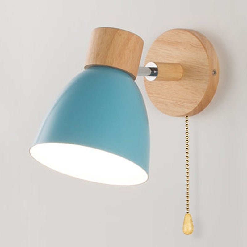 BowLift | Stylish wooden wall lamp with easy control