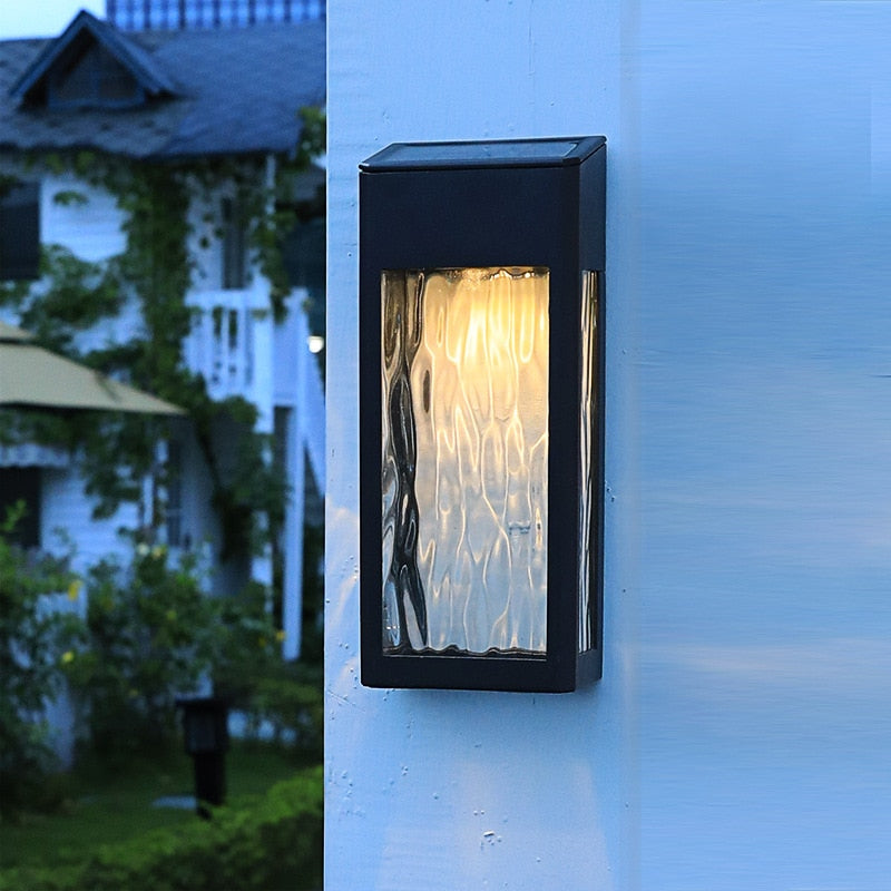 BowLift | SolarBurst – Outdoor Wall Lamp with Solar Energy