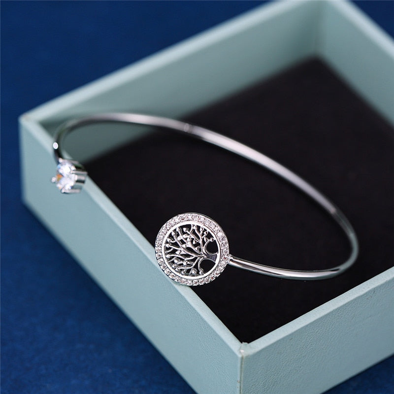 BowLift | Elegant Tree of Life Bracelet