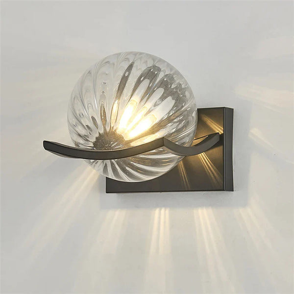 BowLift | Elegant wall lamp with LED technology