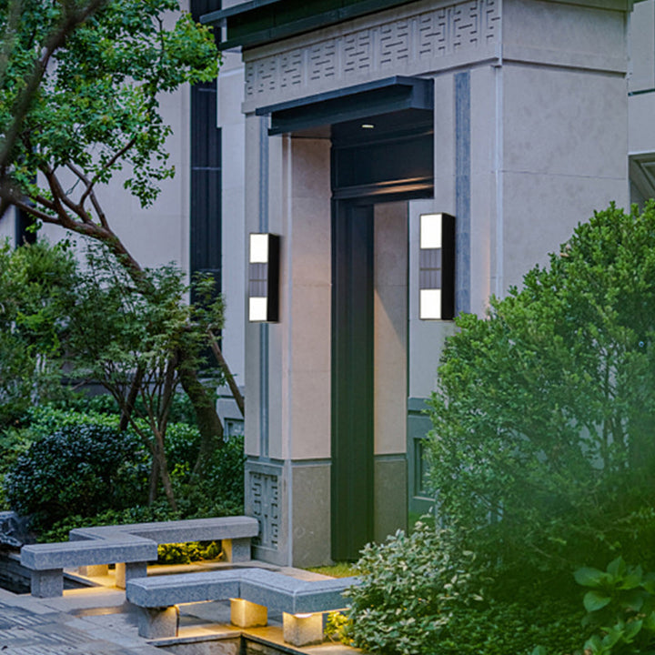 BowLift | SunFence - Efficient Solar Garden Lamp