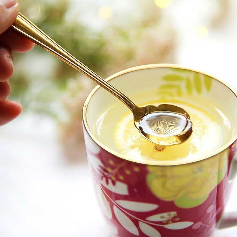 BowLift | 8-piece stainless steel teaspoon set with flower design