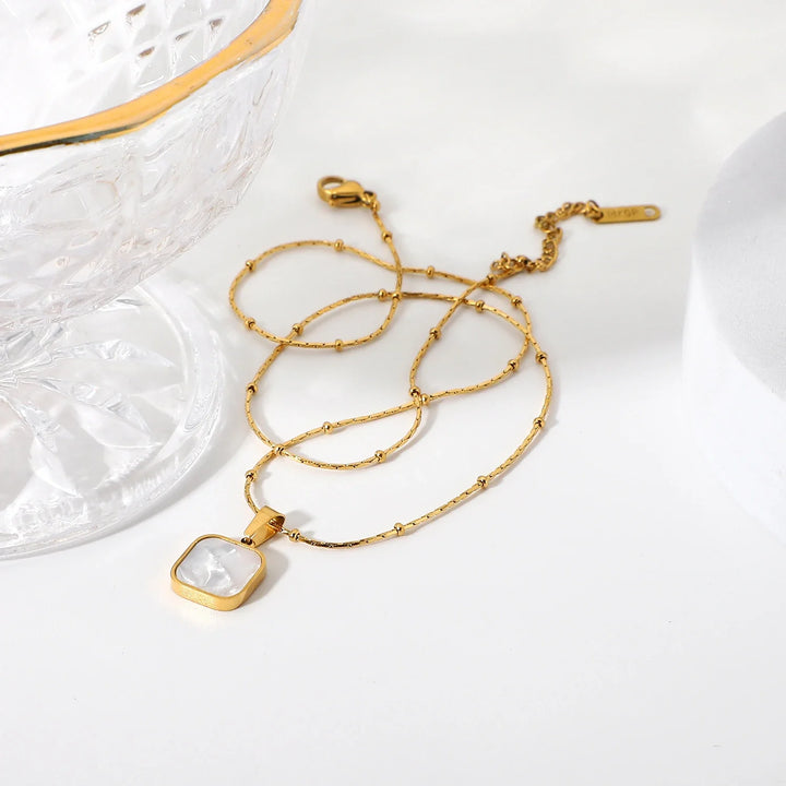 BowLift | Dainty Shell Square Satellite Chain Necklace