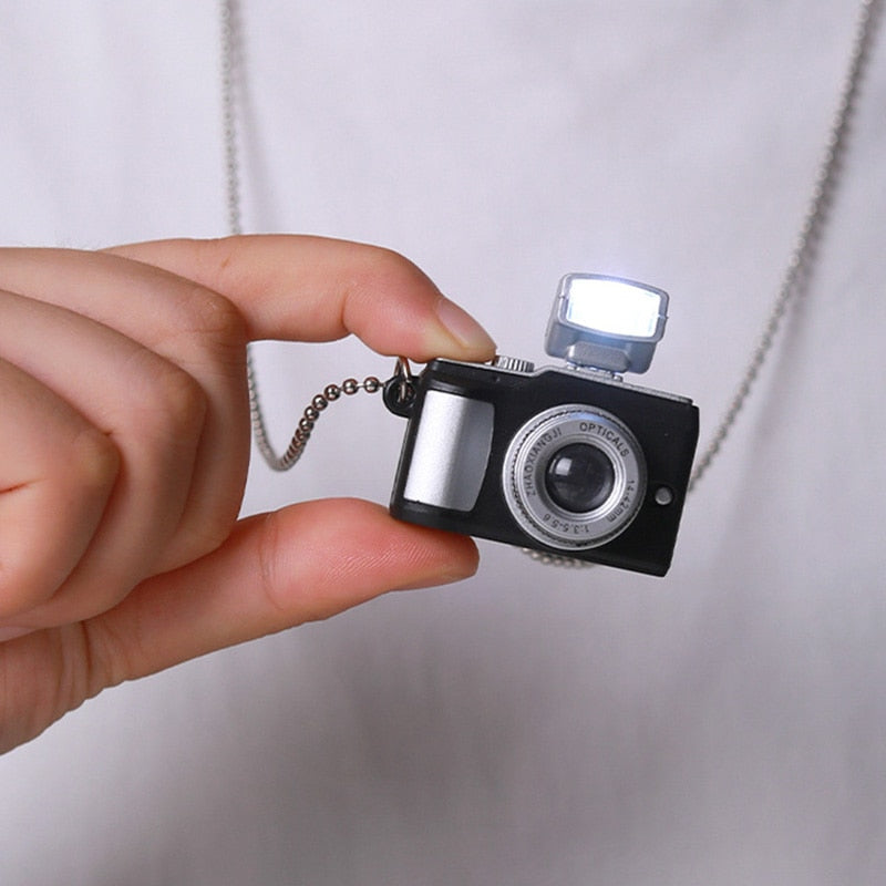 BowLift | Vintage Camera Shaped Flashlight Necklace