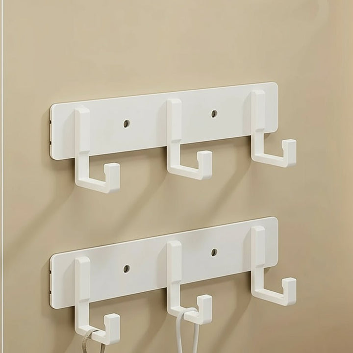 BowLift | Stable wall coat rack with black hooks for stylish organization