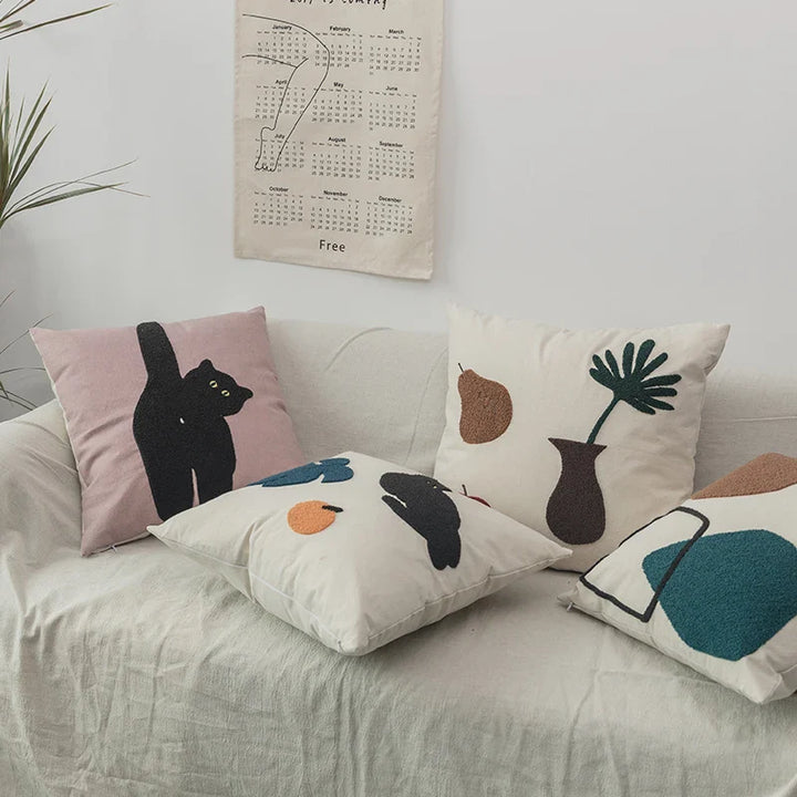 Black Cat & Garden Tufted Pillow Case | Bowlift