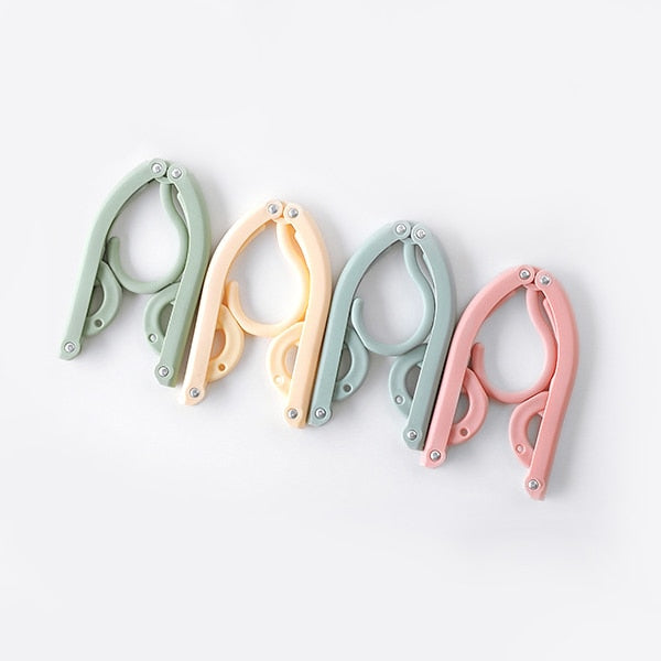 BowLift | Folding Clothes Hanger
