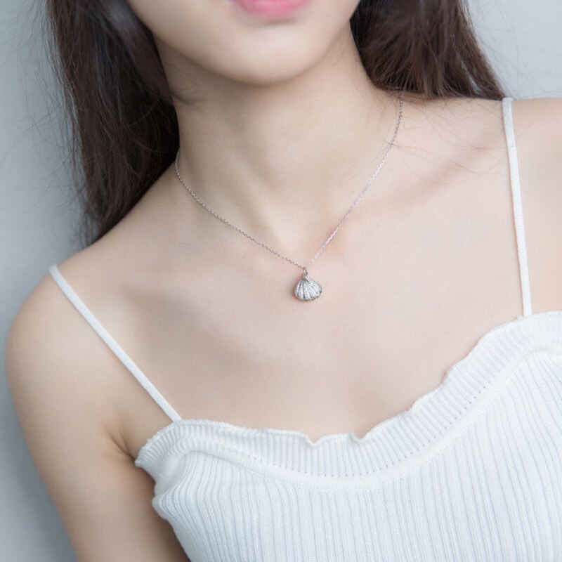 BowLift | Sea Charm Shell Pendant Necklace