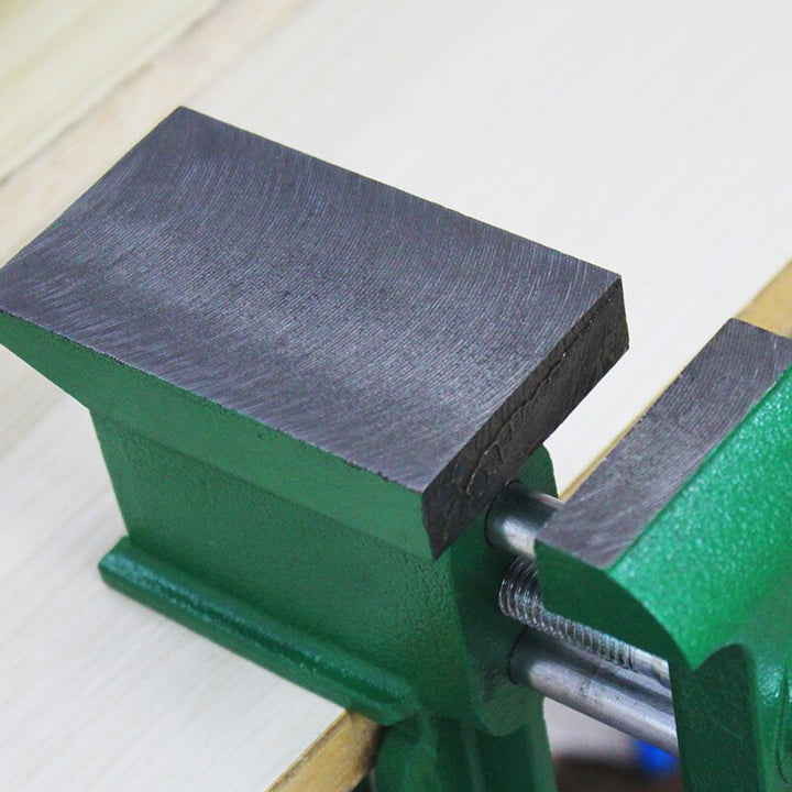 BowLift | Woodworking DIY Clamp-On Bench Vise