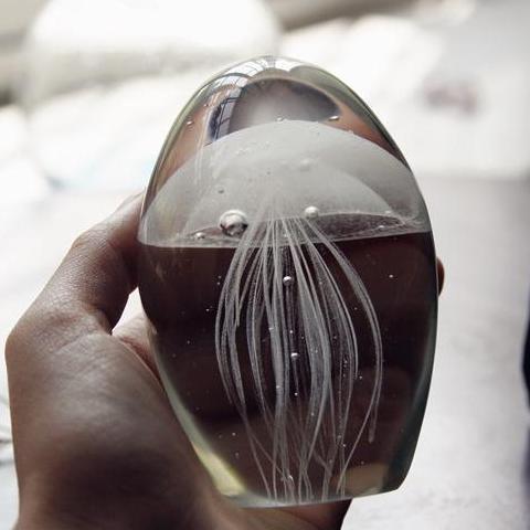 BowLift | Handmade Glowing Glass Jellyfish Figurine