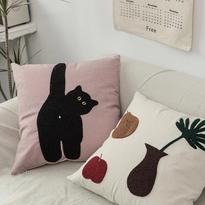 Black Cat & Garden Tufted Pillow Case | Bowlift
