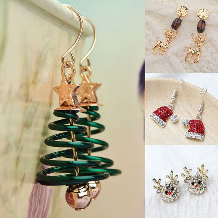 BowLift | Charming Christmas Time Design Earrings