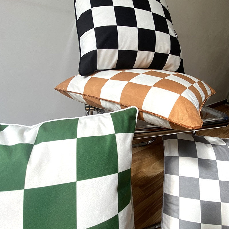 BowLift | Mattes Checkerboard Pillowcase