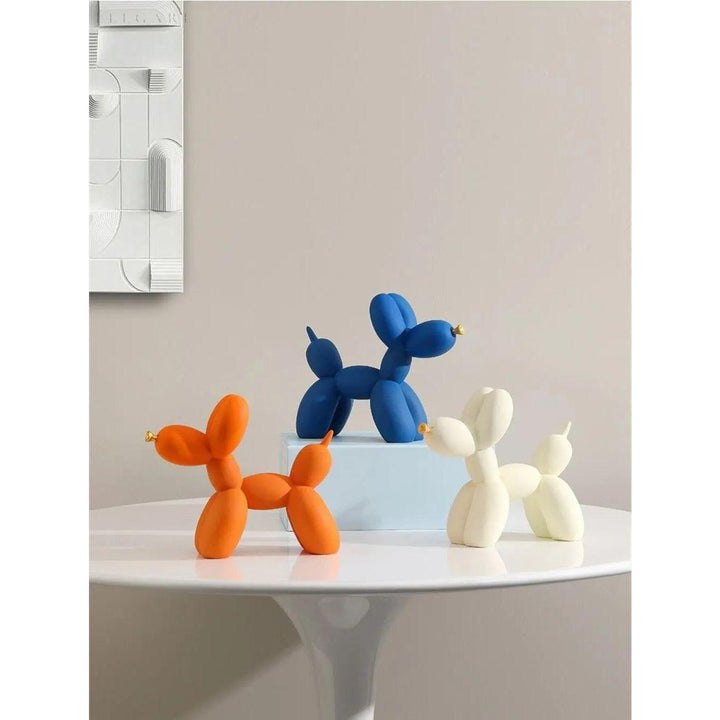 Haku - Balloon dog figure with golden snout | Bowlift