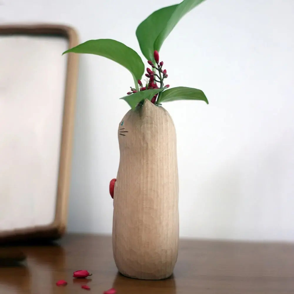 BowLift | Handmade cat vase made of wood – Unique & Eco-friendly decor