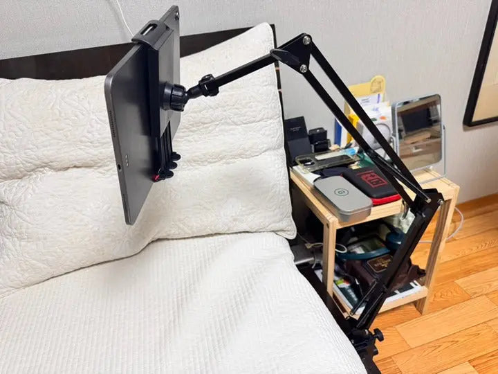 BowLift | Device holder for the bed with long arm – Holds devices up to 1.2 kg safely