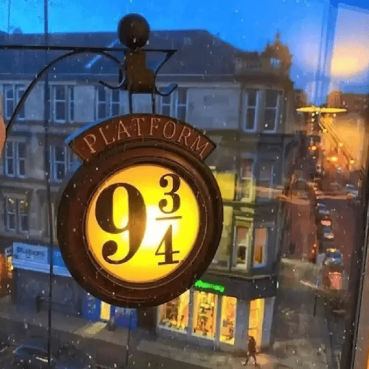 BowLift | Magical Platform 9¾ Wall Lamp - LumosWall