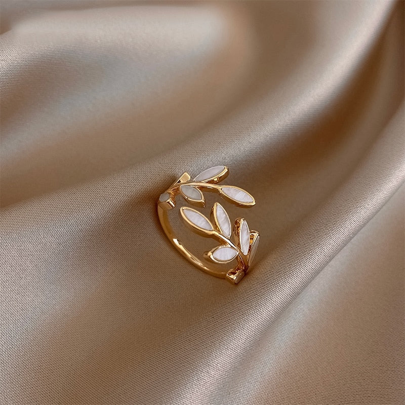 BowLift | Olive Branch Creative Adjustable Ring