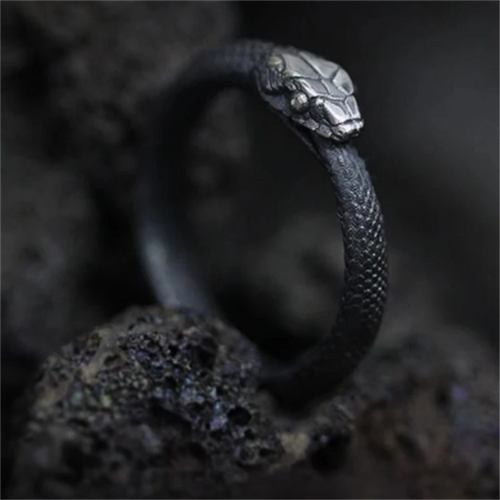 BowLift | Black Retro Resizeable Gothic Snake Ring