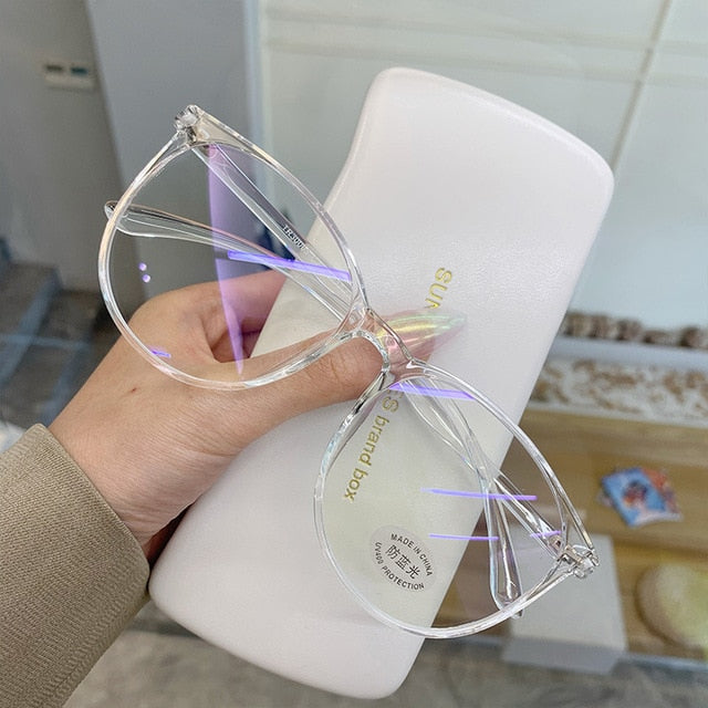 Yetti Glasses | Anti Blue Light & Fashionable in One! | Bowlift