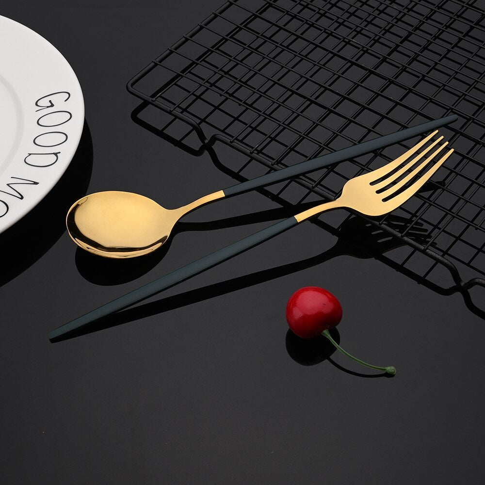 BowLift | RoyalGlimmer Gold Cutlery Set - Gold Cutlery Set for a Luxurious Table Decoration