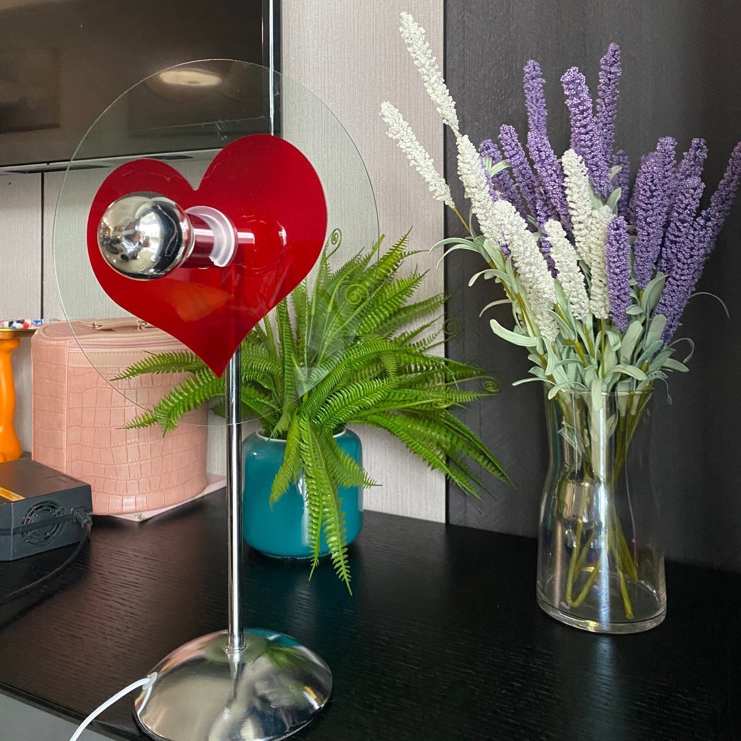 BowLift | LoveGlow – Elegant Table Lamp with Rechargeable LED