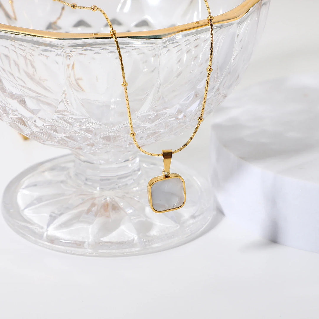 BowLift | Dainty Shell Square Satellite Chain Necklace
