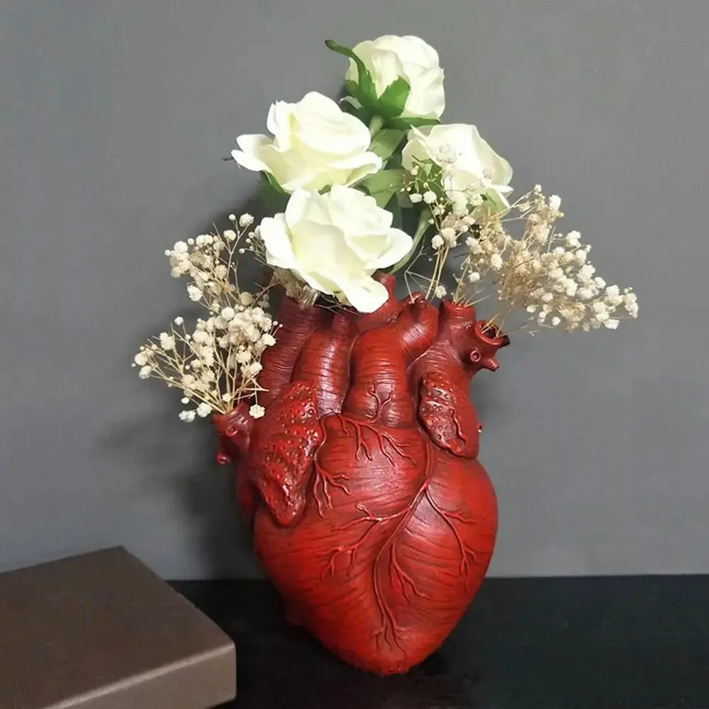 BowLift | Heart-shaped Resin Art Vase – Elegant, creative flower decoration