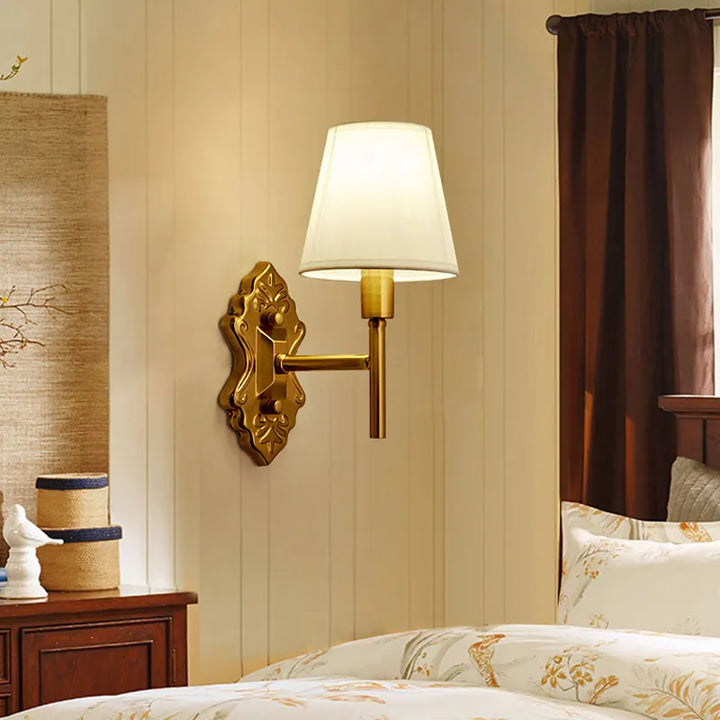 BowLift | BeamGlow – LED Wall Lamp with Stylish American Design