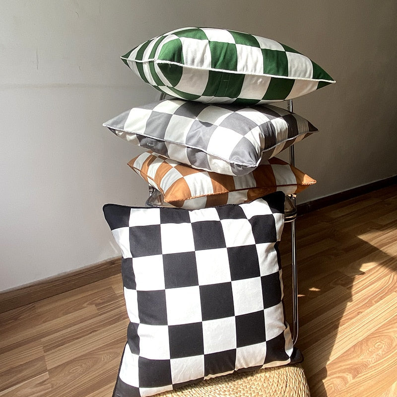 BowLift | Mattes Checkerboard Pillowcase