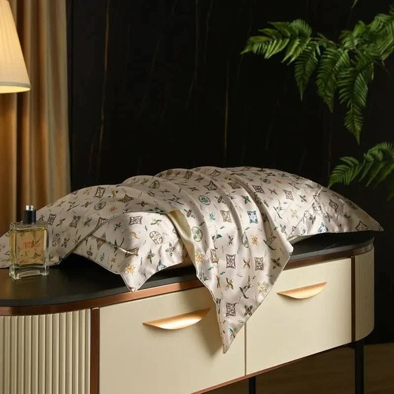 BowLift | Mulberry Silk Pillowcase for Luxurious Sleep