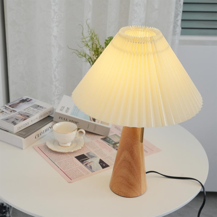 BowLift | AntiqueRadiance – Elegant Wood and Metal Table Lamp