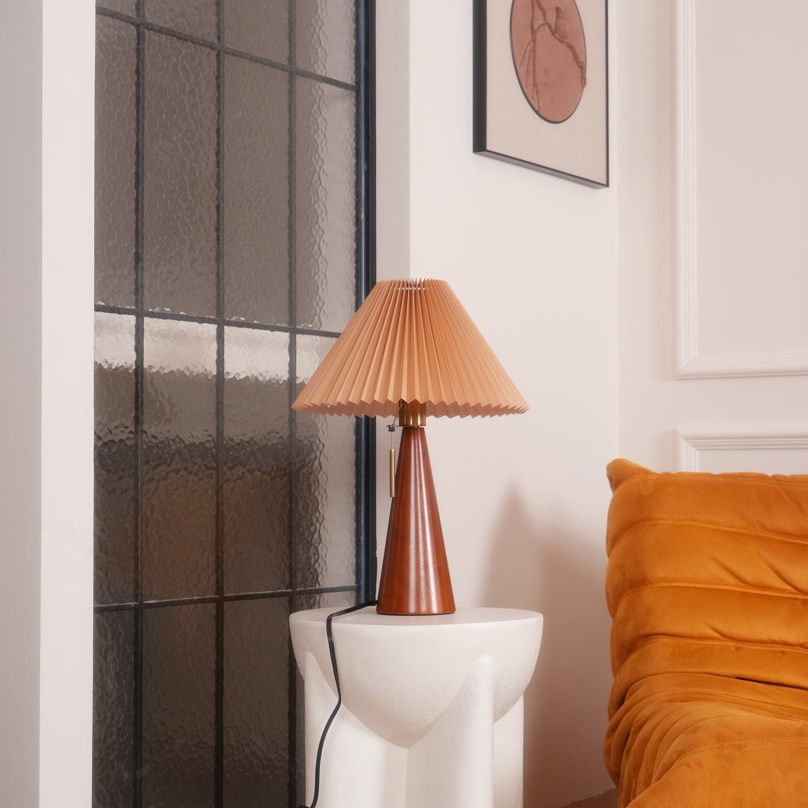 BowLift | AntiqueRadiance – Elegant Wood and Metal Table Lamp