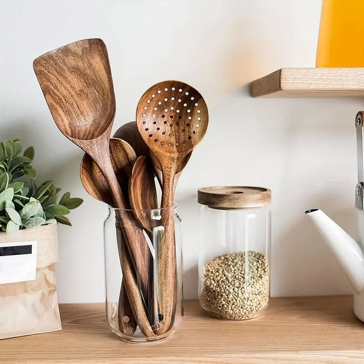 BowLift | WOODERY – Kitchen utensil set made of teak wood, pan-friendly & durable