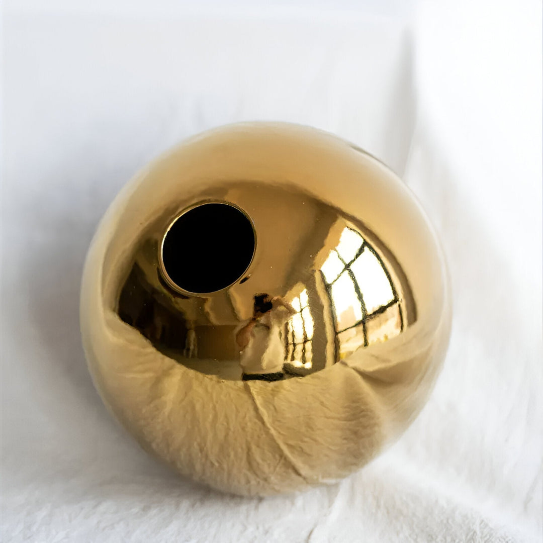 BowLift | Ceramic vase Aurelia Gold | Round shape with gloss finish | Timelessly elegant & versatile | For flowers & decor