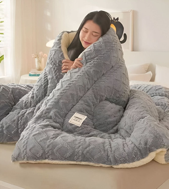 BowLift | SOFTIQUE - VelvetPlush Reversible Duvet Cover
