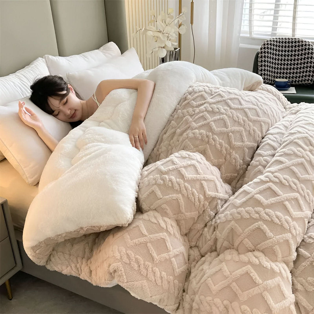 BowLift | SOFTIQUE - VelvetPlush Reversible Duvet Cover