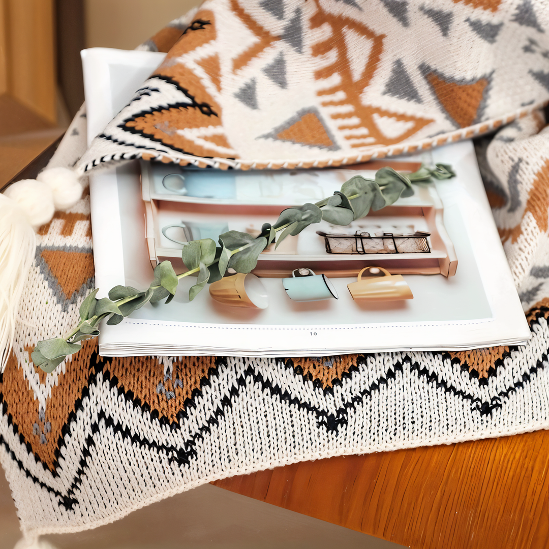 BowLift | VIVIDLOOM – Geometric Boho Fleece Blanket