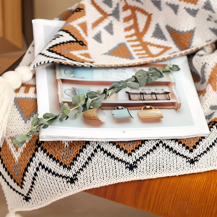 BowLift | VIVIDLOOM – Geometric Boho Fleece Blanket