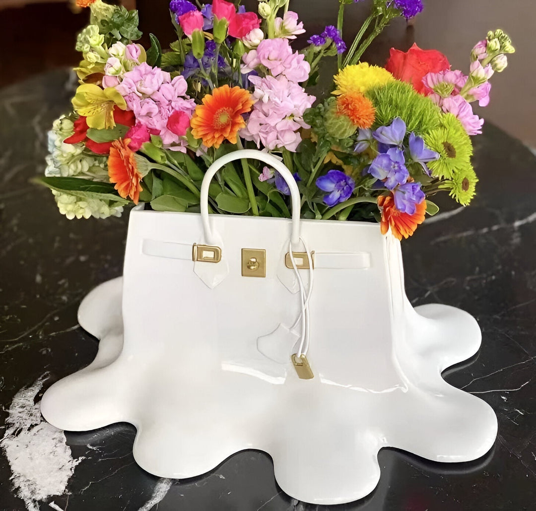 BowLift | Stylish Resin Vase in Handbag Silhouette