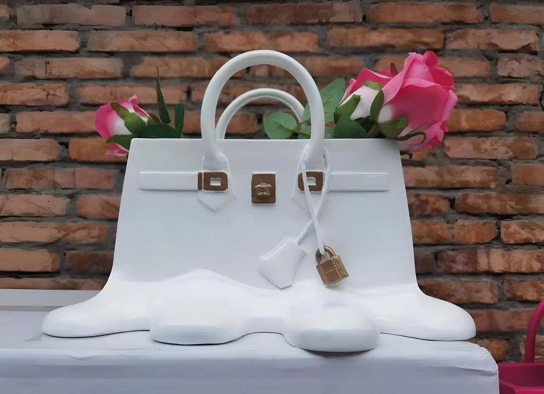 BowLift | Stylish Resin Vase in Handbag Silhouette