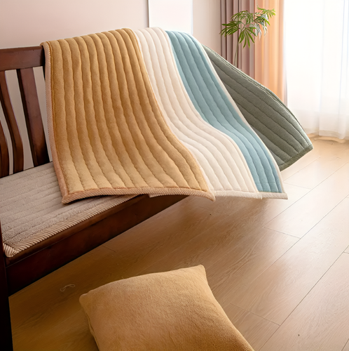 BowLift | PolyesPlush Sofa Cover – Non‑Slip Pet‑Friendly Couch Protector