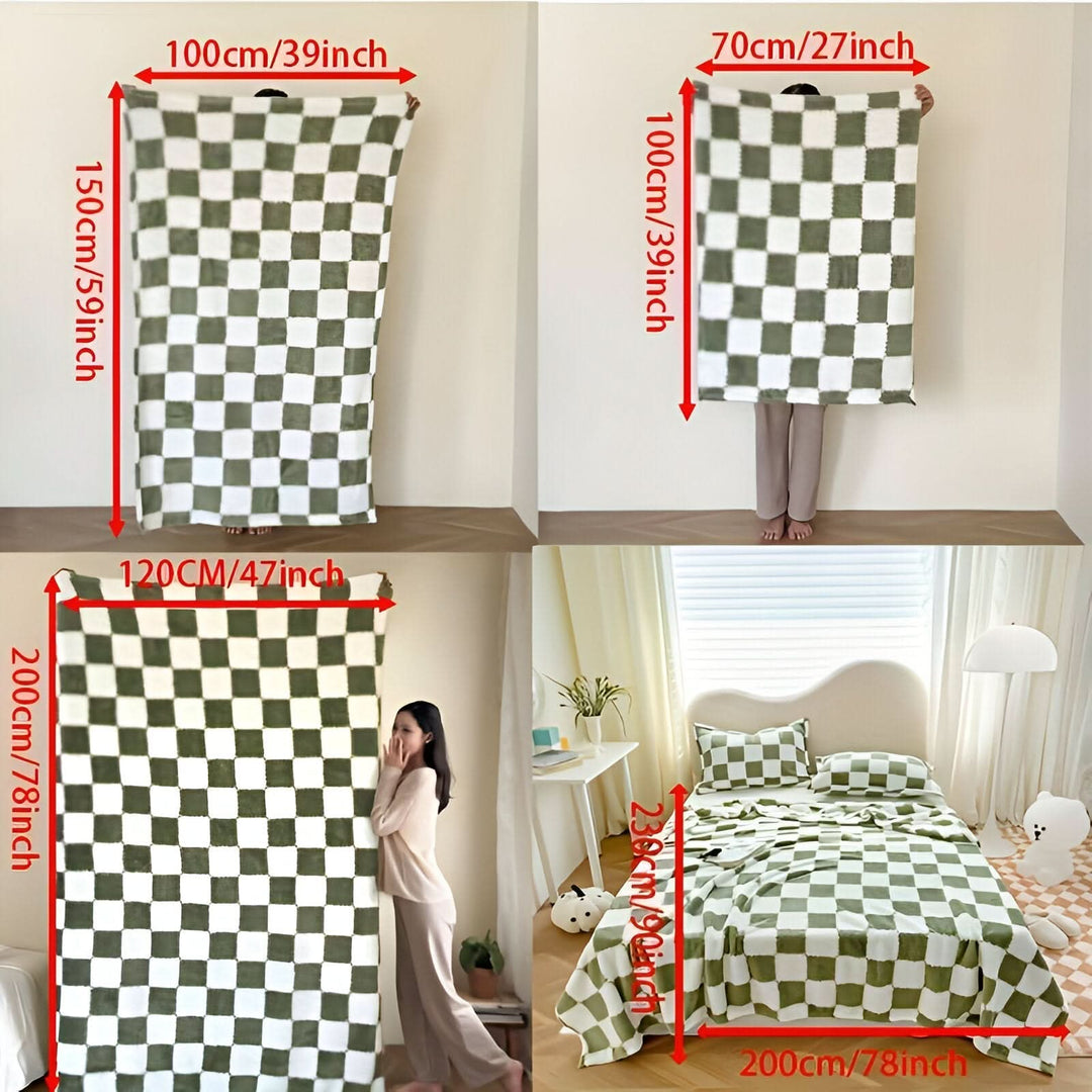 BowLift | SNUGSPOT – Colorful Checkered Fleece Blanket